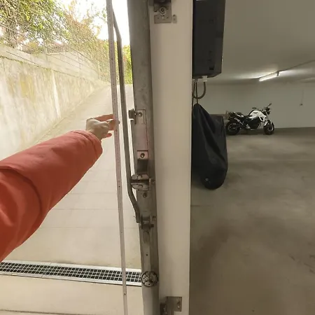 Zentrale Maisonette Mit Büro&parkplatz Apartamento *